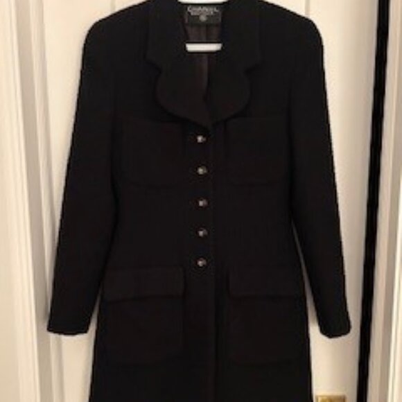 Ladies Vintage Chanel black Blazer - Picture 1 of 5